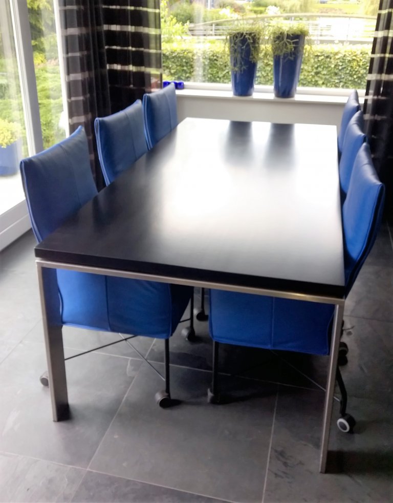 Herstoffering designmeubelen