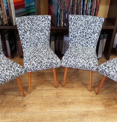 Herstoffering vintage jaren 60 stoelen