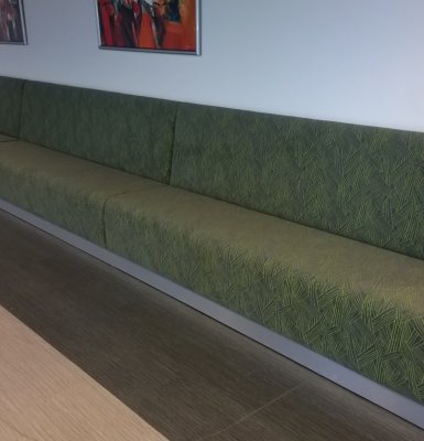 Dinerbanken voor zorginstelling in Zwolle